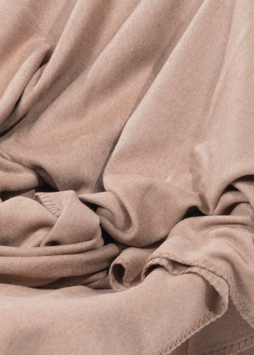 Kamelwolle Wurfdecke Base